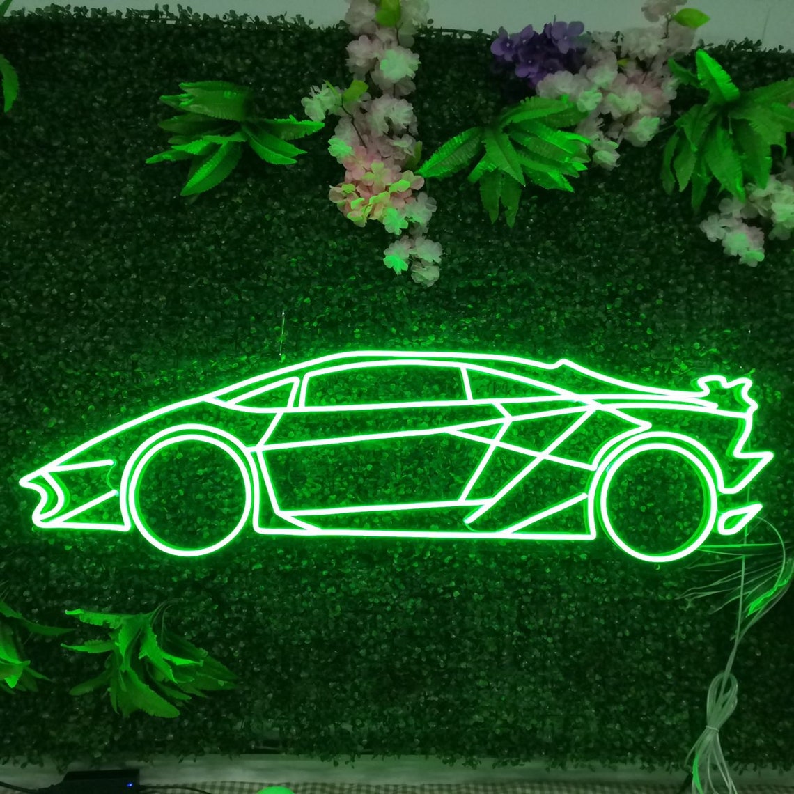 Cool Sports Car Neon Sign – Futuristic LED Light for Car Enthusiasts & Man Cave Decor green